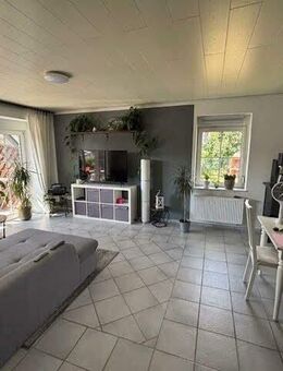 Gepflegte 3-Zimmer-EG-Wohnung mit Garten, Terrasse und Stellplatz in Versmold - Versmold