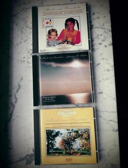 Musik zum Streicheln. Klingende Medizin für die Seele "beruhigend" UNICEF Volkslieder Johannes R. Köhler mit den Münchner Symphonikern 3 CD zus. 5,- - Flensburg