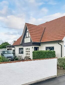 Charmantes Einfamilienhaus mit Ausbaupotenzial und großem Grundstück in ruhiger Lage von Eitensheim - Eitensheim