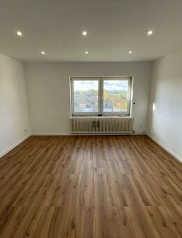 Kernsaniert & mit Seeblick - moderne 3-Zimmer-Wohnung in Salzgitter-Lebenstedt - Salzgitter