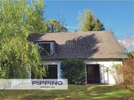 Zwei Wohneinheiten, ein Dach: "Großzügiges Einfamilienhaus mit Einliegerwohnung im Herzen von Aumühle" - Aumühle
