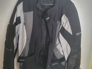 Motorradjacke, Motorradhandschuhe und Nierenschutzgurt - Mannheim