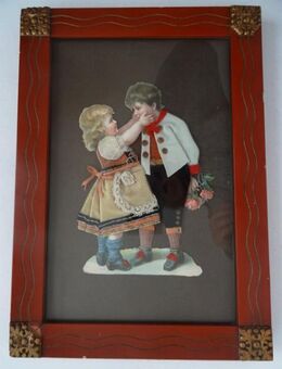 Bild-Collage, Bilderrahmen, junges Pärchen aus Stoff und Papier, Chromolithographie, Mädchen, Junge - Königsbach-Stein