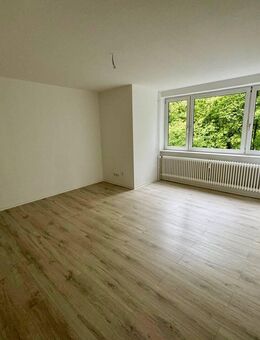 Frisch renovierte 4-Zimmerwohnung in Parknähe | GBH - Salzgitter