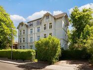 Charmante Dachgeschosswohnung mit optionaler Dachterrasse - Vis-à-vis zum Groß Flottbeker Markt - Hamburg