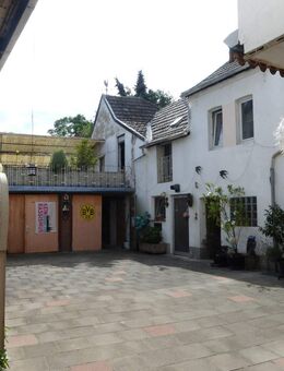 Ehemaliges Bauernhaus in verkehrsgünstiger Lage in Bornheim-Merten - Bornheim (Nordrhein-Westfalen)