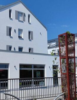 Sehr gut vermietete 2-Zimmer-Eigentumswohnung Nr. 17, 1. OG, zentrale Lage in Gröbenzell, barrierefrei - Gröbenzell