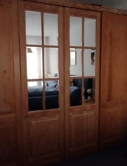 2-türiger Kleiderschrank mit Spiegel - Schlafzimmer - Hoppegarten