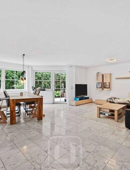 Außergewöhnliche Wohnung mit Süd-Terrasse | zentrale Lage | Stellplatz - Nufringen