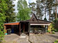 Heinze-Immobilien (IVD): Ausgebaute Finnhütte als Wohnhaus in gewachsener Siedlung am Ortsrand - Wandlitz