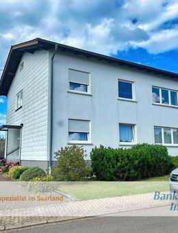 Gepflegtes Zweifamilienhaus mit Garage, Garten und traumhaften Fernblick! - Merchweiler