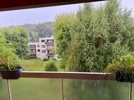 IM ALLEINAUFTRAG!! Bad Soden/Ts.-Neuenhain, große und gut geschnittene 2 Zimmer-Eigentumswohnung mit großem Balkon. - Bad Soden (Taunus)