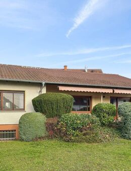 Nieder-Wöllstadt: Zeitloser Bungalow auf ca. 940 m² großem Grundstück in bester Wohnlage - Wöllstadt