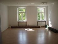 Großzügige 2-Zimmer-Stadtwohnung mit Balkon, Deggendorf Zentrum - Deggendorf