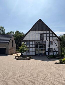 Ein "Bilderbuch"-Anwesen zwischen Idylle und Stadtnähe - Detmold