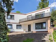 KL-Bännjerrück - Großzügiges, freistehendes Einfamilienhaus mit 2 Garagen und schönem Fernblick - Kaiserslautern