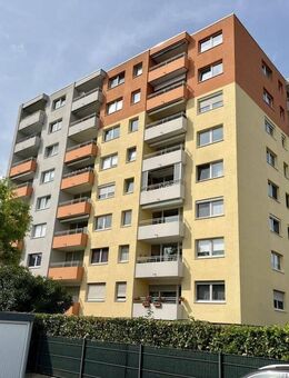 CHARMANTE 2-ZIMMER-WOHNUNG MIT WEITBLICK - Bad Salzuflen