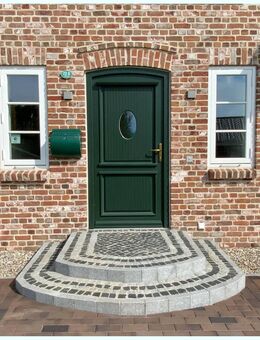 Exklusives Friesenhaus unter Reet in idyllischer Lage - Perfekt als Wochenendhaus oder Dauerwohnsitz - Drage (Landkreis Nordfriesland)