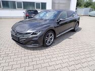 VW Arteon, 2.0 TSI Shooting Brake R-Line, Jahr 2022 - Dresden