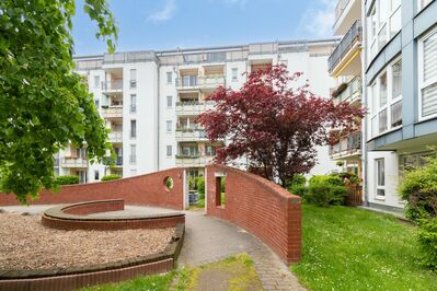 Attraktive Kapitalanlage // Vermietete 2-Raum-Wohnung mit Terrasse // Ideale Infrastruktur