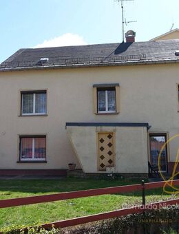 Sanierungsbedürftiges Einfamlilienhaus mit Potential zu verkaufen - Großröhrsdorf