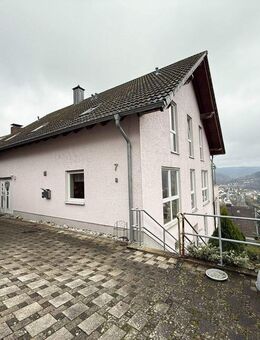 NEU: 317qm großes Zweifamilienhaus mit perfektem Blick über Werdohl von Balkon und Wintergarten!!! - Werdohl