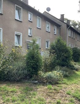 Demnächst frei! Modernisierte 2-Zimmer-Wohnung in Duisburg Vierlinden - Duisburg