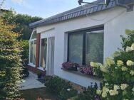 *** NÄHE SCHWERIN * SCHÖNER BUNGALOW AM GRAMELOWER SEE * 2 SONNIGE TERRASSEN * GROSSER WINTERGARTEN *** - Mühlen Eichsen