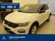 VW T-Roc, 1.0 TSI Style, Jahr 2021 - Backnang