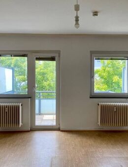 Wir sanieren für Sie - 2-Zimmer-Wohnung mit Tageslichtbad und Balkon - Oberursel (Taunus)