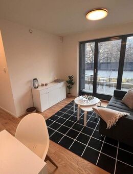 Köpenicker Str. 102: LUXUS 2-Zi-Whg + SÜD-Terrasse - per 01.12.25 - Berlin