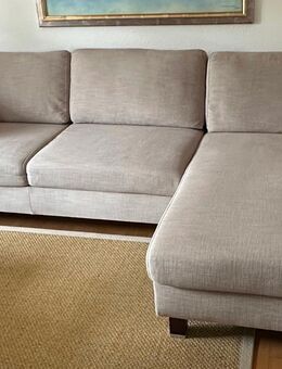 Schönes Sofa mit Schlaffunktion und Stauraum - Lippstadt