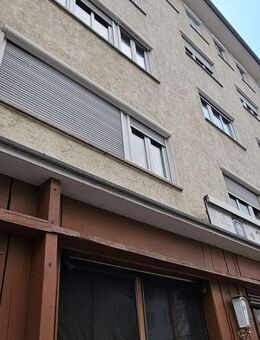 Stuttgart West! Eigener Stellplatz mit Wohnung inkl. Balkon - Stuttgart