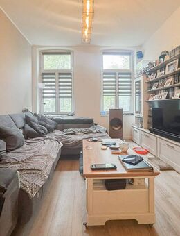 drei Zimmer im charmanten Altbau - Düsseldorf