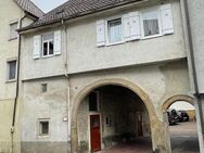 Großzügiges 1 Familienhaus mit ELW in zentraler Lage - Kirchheim (Neckar)