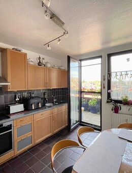 AllFa - Großzügige, ruhige und helle Maisonettewohnung mit Balkon, Mitten in Mönchengladbach! - Mönchengladbach