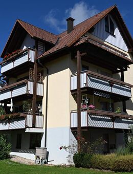 Helle 3-Zimmer-Wohnung mit zwei Balkonen und Tiefgaragenstellplatz - Loßburg