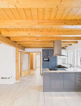 Weihnachtswunder gefunden: 4,5 Zimmer Maisonette - Ihr festliches Zuhause mit PV-Power!" - Teningen