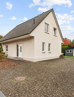 Neuwertiges Einfamilienhaus (Baujahr ca. 2007) in ruhiger, familienfreundlicher Wohnlage von Celle - Celle