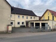 Zweifamilienhaus mit Entwicklungspotential in Oberhaid zu verkaufen! - Oberhaid (Bayern)