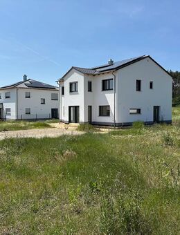Sofort bezugsfähiges Einfamilienhaus zum Erstbezug nahe Nürnberg - Vier Schlafzimmer auf einer Ebene - Allersberg