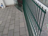 Biete Doppelstabmattenzaun 6/5/6 ein Element 2,50 m x 1,00 m und zwei Stücke 1,35 m und 0,85 m in grün - Oberhausen