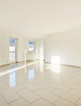 Stilvoll wohnen mit Loggia Lichtdurchflutete 3,5-Zimmer-Wohnung im 1. OG - Neumarkt (Oberpfalz)