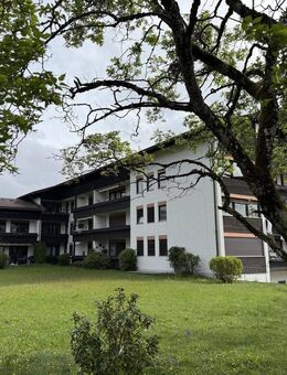 Wohnen, wo andere Urlaub machen - Modernisierte 3,5 Zimmer-Wohnung in Oberaudorf mit eigener Garage - Oberaudorf