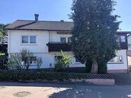 Einfamilienhaus mit Einliegerwohnung, Doppelgarage und Garten - Wehingen