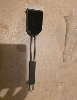 Grillreinigungsbürste mit Schaber von Tchibo NEU nur 7€ - Hessisch Oldendorf