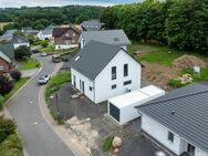 Traumhaftes, schlüsselfertiges und freistehendes Einfamilienhaus in idyllischer Wohnlage von Liebenscheid! - Liebenscheid