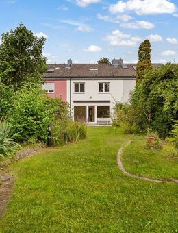 Ihr neuer Wohntraum in Mülheim: Gut geschnittenes Reihenhaus mit Garten und Garage - Mülheim (Ruhr)