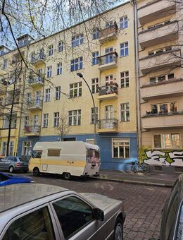 Bezugsfreie 3 Zimmerwohnung mitr Balkon im Boxhagener Kiez - 0172-3261193 - Berlin