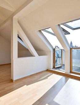 Maisonette 3-Raum-Wohnung im Dachgeschoss mit BALKON UND SUPER AUSBLICK in Chemnitz - Chemnitz